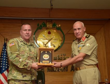 أكاديمية ناصر العسكرية للدراسات العليا تستضيف الملحق العسكرى الأمريكى بالقاهرة