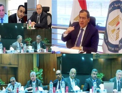 اجتماع اللجنة العليا للمشروعات البترولية لمتابعة تنفيذ عدد من المشروعات الجديدة