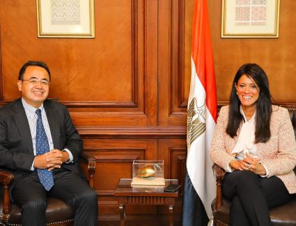 وزيرة التعاون الدولي تلتقي مدير منطقة الشرق الأوسط وأوروبا بالهيئة اليابانية للتعاون الدولي "جايكا"