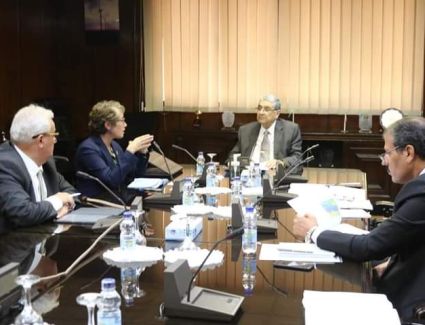 وزير الكهرباء والطاقة المتجددة يستقبل ممثلة  شركة ZHERO الايطالية وذلك لبحث ودعم سبل  وتعزيز التعاون المشترك والاستثمار فى مجال الكهرباء والطاقة المتجددة