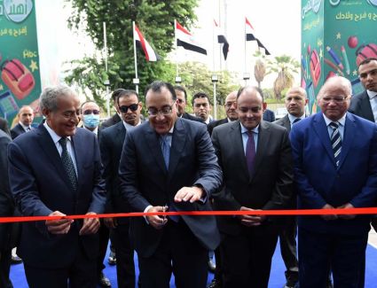 رئيس الوزراء يفتتح المعرض الرئيسي لـ "أهلا مدارس"