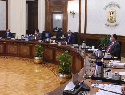 رئيس الوزراء يتابع خطوات تنفيذ حملة ترويجية عالمية لمختلف البرامج والمقاصد السياحية في مصر