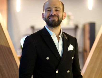 هي الاولي من نوعها   الكليه الملكيه البريطانيه توافق علي رسالة دكتوراه للباحث معتز شلبي عن العاصمة الإدارية 