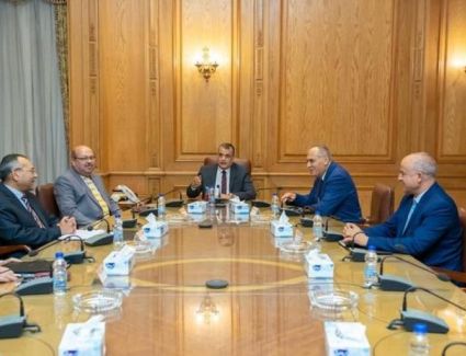 وزير الإنتاج الحربي يبحث مع نائب وزير الاتصالات إجراءات الانتقال للعاصمة الإدارية