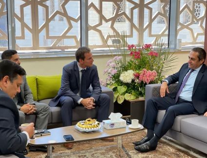 المهندس خالد عباس يستقبل رئيس شركة شنيدر اليكتريك لشمال افريقيا