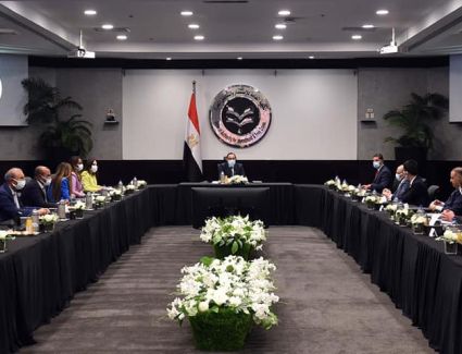 رئيس الوزراء يتابع  الجدول الزمني لتنفيذ المشروعات التي تم توقيع مذكرات تفاهم بشأنها خلال الفترة الماضية