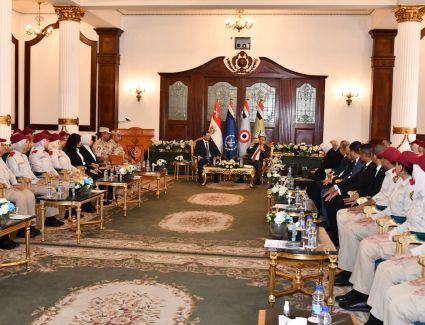 القوات المسلحة تنظم زيارة لوزير المالية بالكلية الحربية