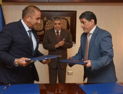 الفريق أسامة ربيع يشهد توقيع مذكرة تفاهم مع شركة ترسانة جنوب البحر الأحمر للتعاون في مجال صناعة اليخوت السياحية