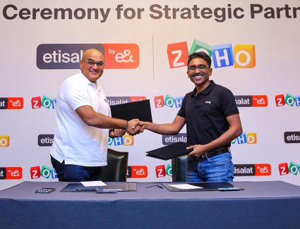 اتصالات مصر توقع اتفاقية مع شركة «زوهو» العالمية