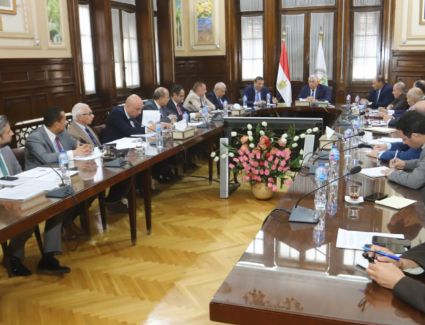 لدعم صغار المزراعين.. "القصير"  ورئيس البنك الزراعي المصري يبحثان سبل تعزيز التعاون والتوسع في تمويل مشروعات الانتاج الزراعي والحيواني 