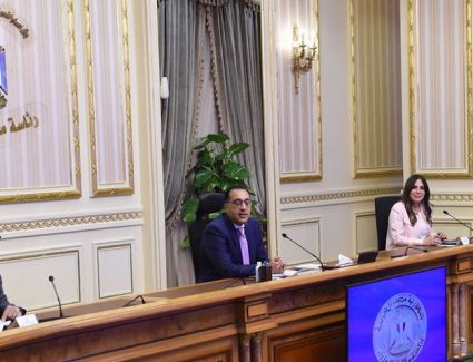 رئيس الوزراء يلتقي ممثلي قطاعى التطوير العقاري والمقاولات