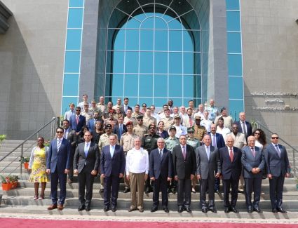 اقتصادية قناة السويس تستقبل وفداً من الملحقين العسكريين والتجاريين لـ 35 دولة