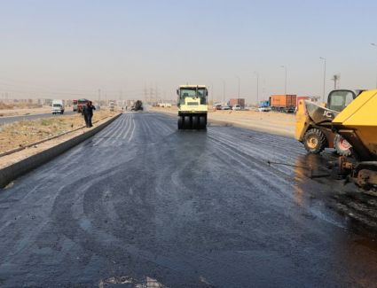 وزير الإسكان: استكمال اعمال  الرصف والتخطيط بطريقي الدائرى والواحات بمدينة ٦ أكتوبر