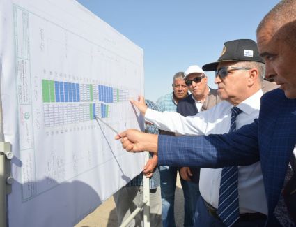 الفريق أسامة ربيع يتابع حصاد الأحواض المستزرعة وحصاد 42 طن جمبري منذ بداية الشهر الجاري