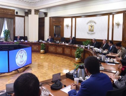 رئيس الوزراء يتابع جهود أجهزة الدولة فى التعامل مع تداعيات الأزمة الروسية – الأوكرانية