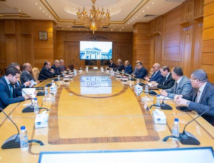 وزراء قطاع الأعمال والإنتاج الحربي والتجارة والصناعة ورئيس «العربية للتصنيع» يستعرضون الإمكانيات التصنيعية والتكنولوجية بالجهات التابعة