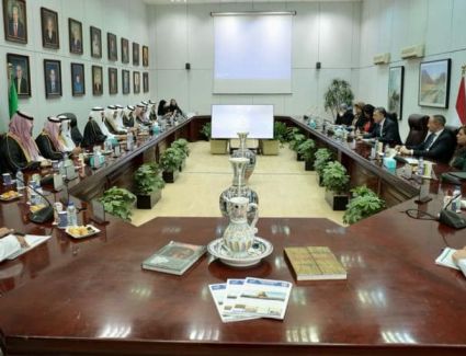  وزير السياحة والآثار يستقبل وزير الحج والعمرة بالمملكة العربية السعودية والوفد المرافق له