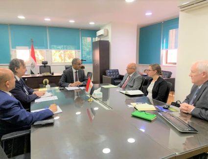 نائب وزير الإسكان لشئون البنية الأساسية يلتقي ممثلي الوكالة الأمريكية للتنمية الدولية