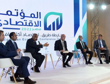 رئيس الوزراء يؤكد أهمية وجود آلية تمويل تمّكِن الأسر المتوسطة من الحصول على الوحدات بنظام سداد مطول