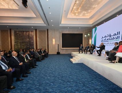 وزير الإسكان: التوسع فى إنشاء المجتمعات العمرانية الجديدة هو  بالأساس خطة اقتصادية.. وليست خطة للبناء