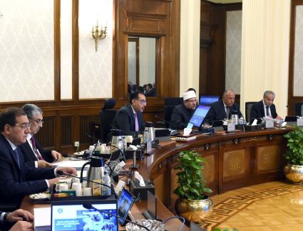 رئيس الوزراء: سيتم العمل على الفور لتنفيذ توجيهات الرئيس بالالتزام بتنفيذ توصيات المؤتمر الاقتصادى