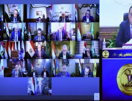 رئيس الوزراء: لن يتم السماح بإخفاء السلع أو المبالغة في الأسعار والمُضاربة أو الاحتكار وسيتم التعامل بمنتهى الحسم