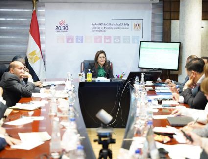 وزيرة التخطيط تتابع الموقف التنفيذي للمبادرة الوطنية للمشروعات الخضراء الذكية