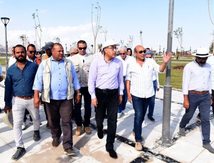 رئيس الوزراء يتفقد الحديقة المركزية بشرم الشيخ