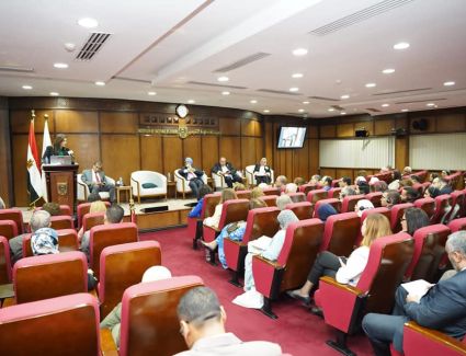 وزيرة التخطيط ترأس محاضرة بعنوان " تمويل التحول للاقتصاد الأخضر في الدول النامية "