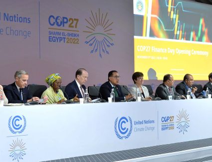 رئيس الوزراء يفتتح "يوم التمويل" بالجناح المصري بالمنطقة الزرقاء