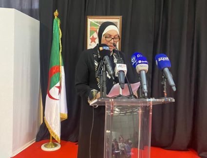 نيفين جامع تعرض تجربة مصر في النهوض بقطاع المشروعات الصغيرة