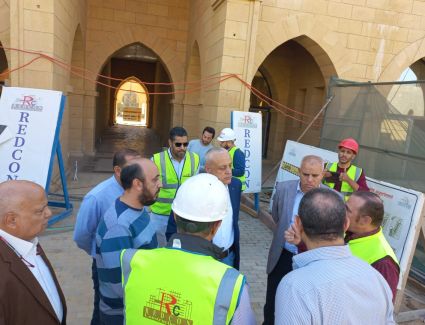 مسئولو " الإسكان " فى جولة تفقدية بمنطقة مثلث ماسبيرو وسور مجرى العيون بالقاهرة