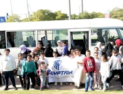 أطفال مستشفى أهل مصر للحروق داخل مدينة كيدزانيا فى جولة ترفيهية تنظمها مصرللطيران