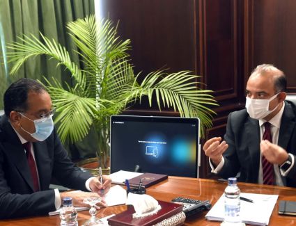 مجلس الوزراء يعيد تشكيل لجان النظر في التظلمات للأنشطة المالية غير المصرفية