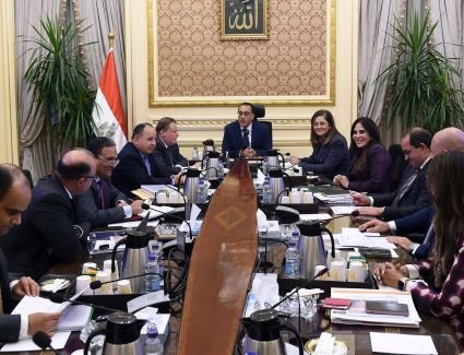 رئيس الوزراء يتابع جهود الترويج لجذب مزيد من الاستثمارات لسوق رأس المال