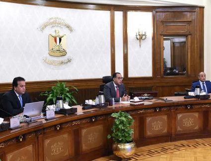 رئيس الوزراء يتابع ملف السياحة الصحية وسبل النهوض به