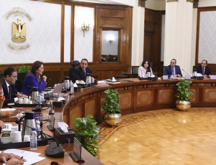 مدبولي يستعرض المؤشرات المبدئية للاقتصاد المصري خلال الربع الأول من العام المالي الجاري