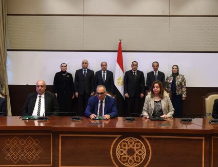 مدبولي يشهد توقيع ثلاثة بروتوكولات تعاون لإعادة هيكلة التطبيقات الحكومية بمنظومات الشركات والمنشآت والحماية الاجتماعية والثروة العقارية