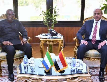 وزير الطيران خلال لقائه بسفير سيراليون: تعزيز التعاون مع الأشقاء الأفارقة فى مقدمة الأولويات