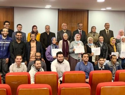 نائب وزير الإسكان للبنية الأساسية يشهد اختتام فعاليات المرحلة الثانية من تدريب طلاب كلية الهندسة بجامعة عين 