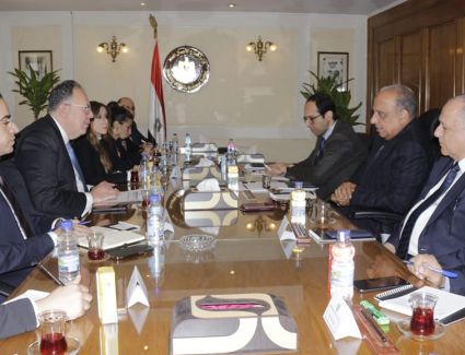 " محمود عصمت" يطرح دراسات تفصيلية لمشروعات جديدة لتوطين الصناعة وخفض الواردات