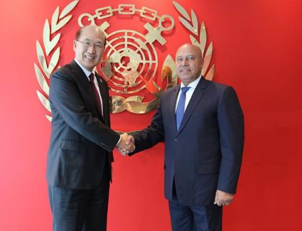 وزير النقل يشارك فى اجتماعات الدورة 79للجنة حماية البيئة البحرية فى لندن