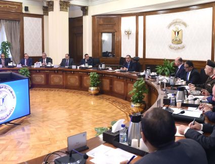 مدبولي يتابع تنفيذ توجيهات الرئيس بإنشاء صندوق خاص بصيانة مشروعات التطوير التى تم إنشاؤها لأهالينا فى المناطق العشوائية