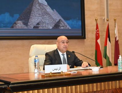 وزير الإسكان يتسلم رئاسة الدورة الـ39 لمجلس وزراء الإسكان والتعمير العرب من السفير الأردنى بمصر