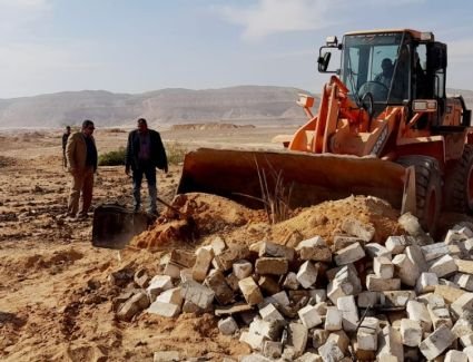 وزير الإسكان يُصدر قرارين لإزالة مخالفات بناء بالساحل الشمالي الغربي
