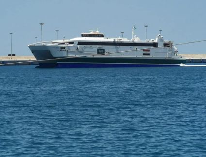 النقل : تسيير رحلة بحرية ثانية للعبارة القاهرة لنقل المصريين المتواجدين بميناء ضبا السعودي 