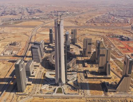 وزير الإسكان يتابع الموقف التنفيذى للمشروعات المختلفة الجارى تنفيذها بالعاصمة الإدارية الجديدة