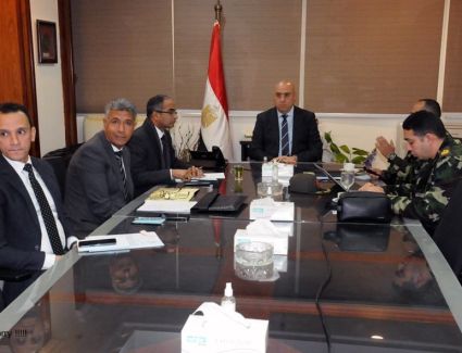 "الجزار" يتابع موقف منظومة الصرف الصحى ومشروعات الخطة الاستراتيجية لفصل وتجميع مياه الأمطار بمحافظة الإسكندرية