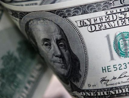 للمرة الثالثه اليوم.. الدولار يواصل الأرتفاع ويقفز لـ 32.10 جنيهاً