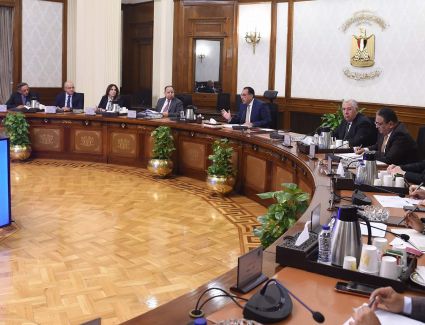 الحكومة تعلن عن مبادرة جديدة لدعم القطاعات الإنتاجية  "الصناعة والزراعة" 